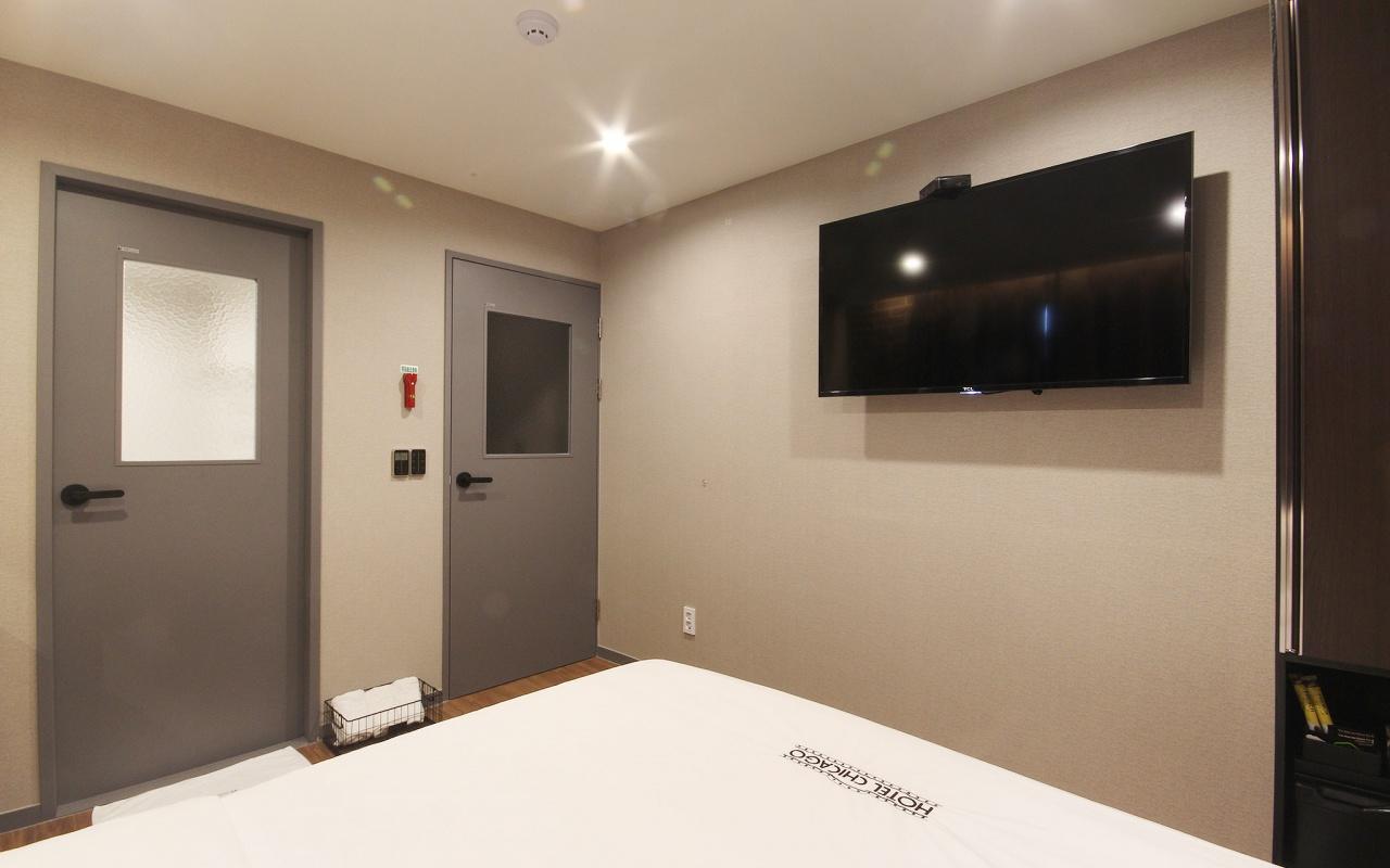 Hotel Chicago Чинджу Экстерьер фото